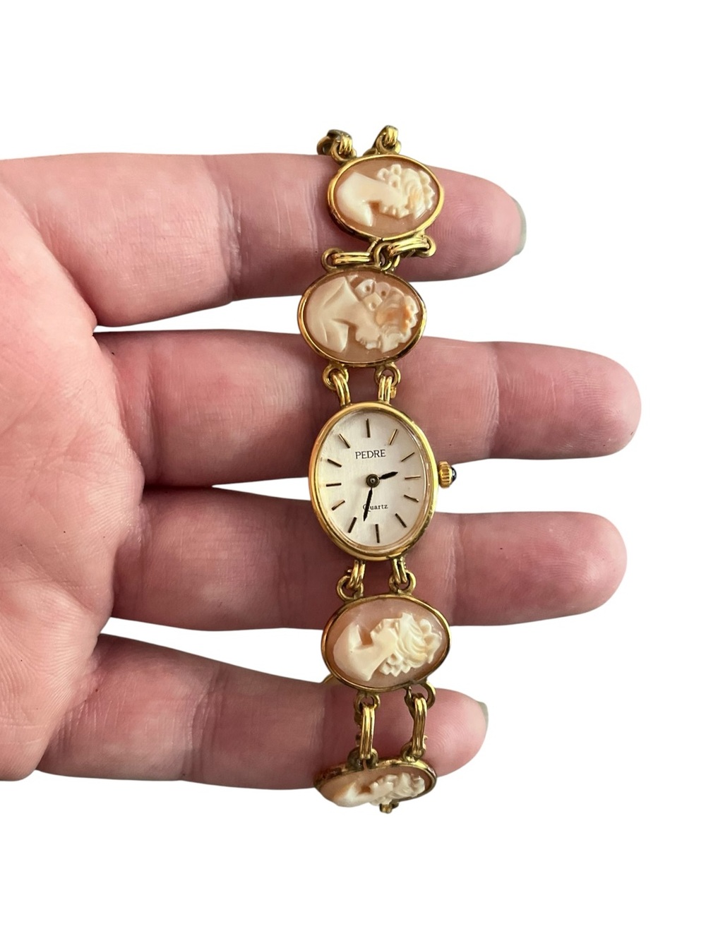 Vintage Pedre Cameo Quartz Watch 1/20 12K Gold Filled Bracelet Carved Shell